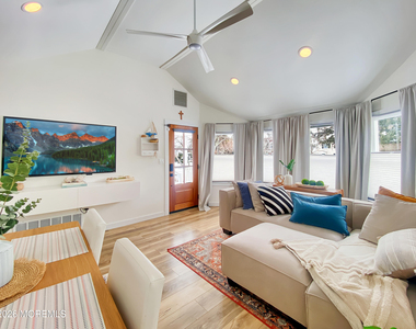 110 Curtis Place - Photo Thumbnail 25