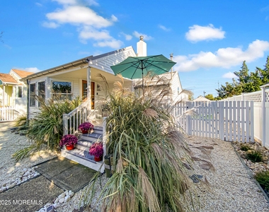 110 Curtis Place - Photo Thumbnail 1