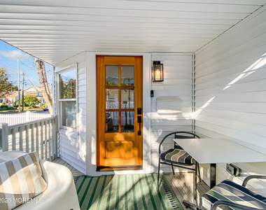 110 Curtis Place - Photo Thumbnail 4