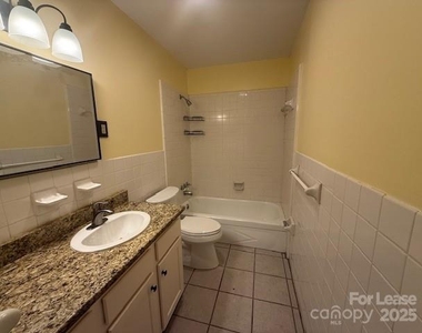 627 Cherry Street - Photo Thumbnail 10