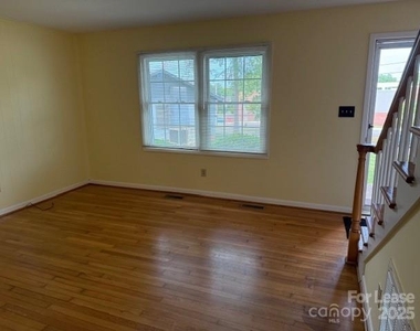 627 Cherry Street - Photo Thumbnail 2