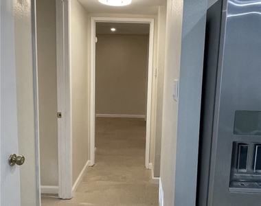 5700 Etiwanda Avenue - Photo Thumbnail 7