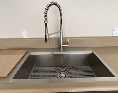 5700 Etiwanda Avenue - Photo Thumbnail 9