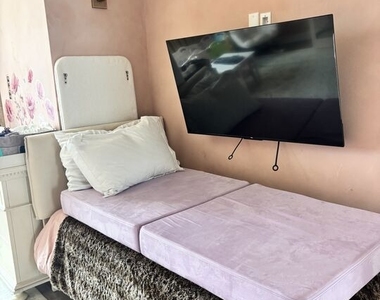 10727 Wilshire Boulevard - Photo Thumbnail 27
