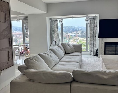 10727 Wilshire Boulevard - Photo Thumbnail 6