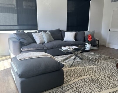 124 S Croft Avenue - Photo Thumbnail 17