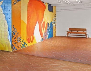 1430 N Harper Avenue - Photo Thumbnail 3