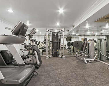 1430 N Harper Avenue - Photo Thumbnail 5