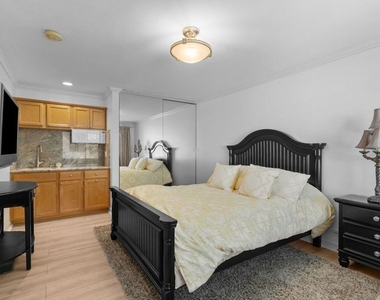 605 N Hillcrest Road - Photo Thumbnail 32