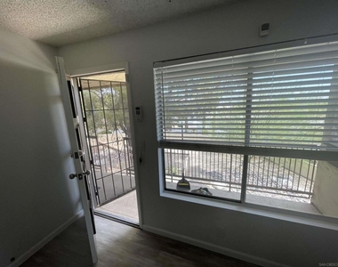 64281 Spyglass Ave - Photo Thumbnail 1
