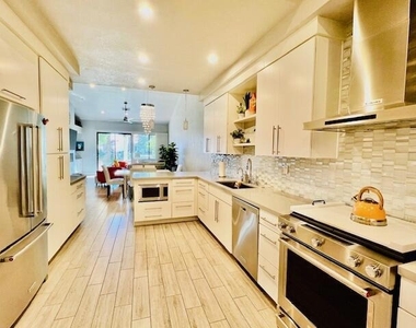 42320 Sari Court - Photo Thumbnail 2