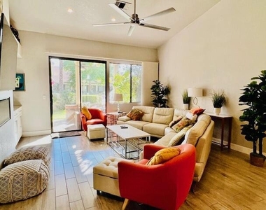 42320 Sari Court - Photo Thumbnail 8