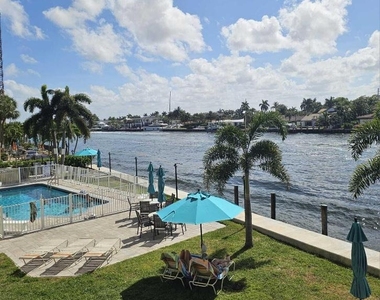 505 N Riverside Drive - Photo Thumbnail 10