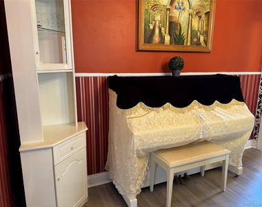 26 Parkside Drive - Photo Thumbnail 8