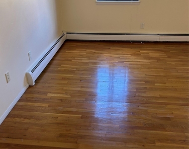 7 Charles Lane - Photo Thumbnail 11