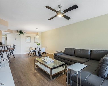 6934 Rain Lily Court - Photo Thumbnail 4