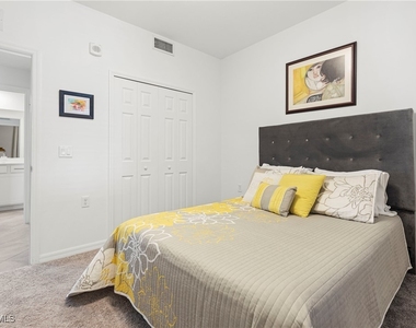 5651 Double Eagle Circle - Photo Thumbnail 18
