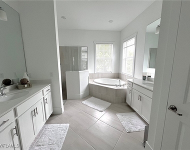 5515 Whistling Straights Court - Photo Thumbnail 4