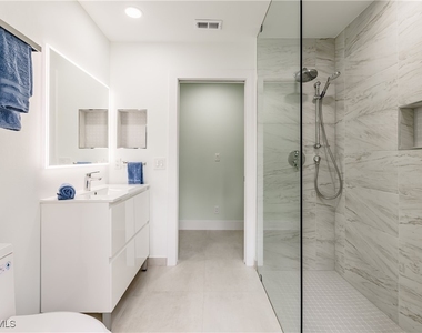 3511 17th Avenue Sw - Photo Thumbnail 21