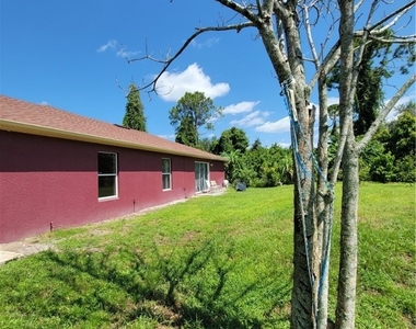 5235 30th Street Sw - Photo Thumbnail 2