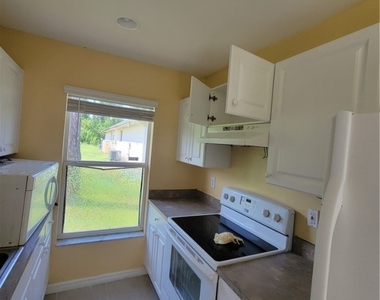5235 30th Street Sw - Photo Thumbnail 10
