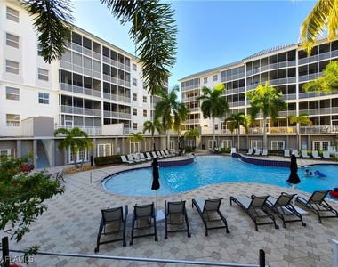 400 Flagship Drive - Photo Thumbnail 23