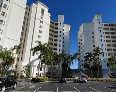 400 Flagship Drive - Photo Thumbnail 3