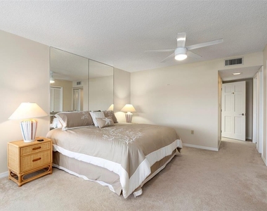 6500 Sunset Way - Photo Thumbnail 15