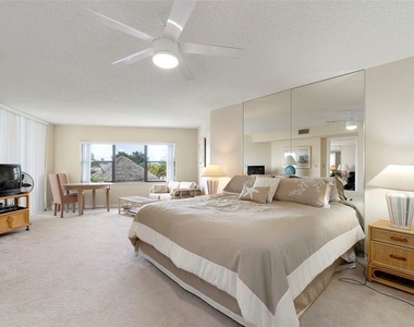 6500 Sunset Way - Photo Thumbnail 16