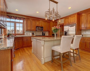 26025 Whispering Woods Circle - Photo Thumbnail 9