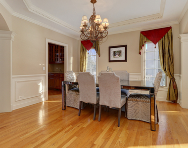26025 Whispering Woods Circle - Photo Thumbnail 4