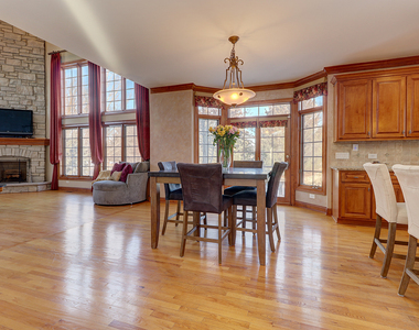 26025 Whispering Woods Circle - Photo Thumbnail 11