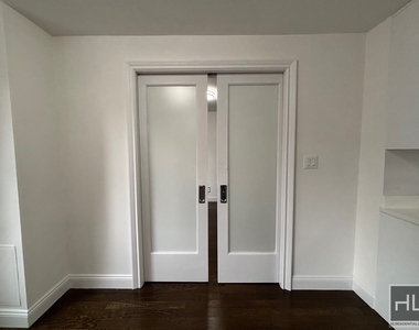 East 16 Avenue - Photo Thumbnail 12