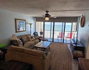 17580 Gulf Boulevard - Photo Thumbnail 4