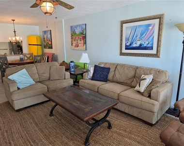 17580 Gulf Boulevard - Photo Thumbnail 5