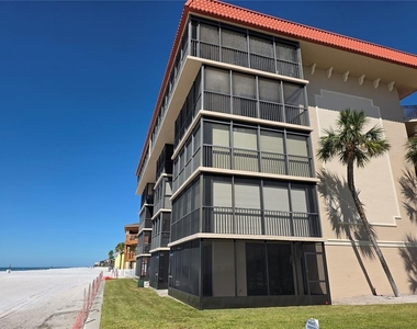 17580 Gulf Boulevard - Photo Thumbnail 10
