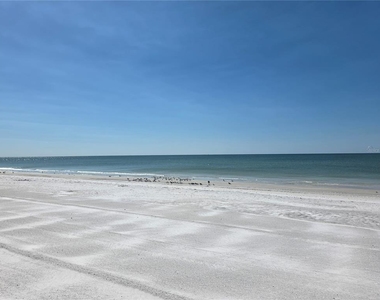 17580 Gulf Boulevard - Photo Thumbnail 30