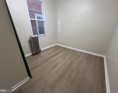 1709 W Montgomery Avenue - Photo Thumbnail 7