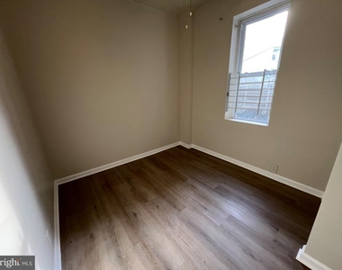 1709 W Montgomery Avenue - Photo Thumbnail 12
