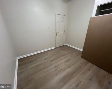 1709 W Montgomery Avenue - Photo Thumbnail 6