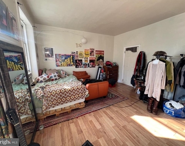 1709 W Montgomery Avenue - Photo Thumbnail 4