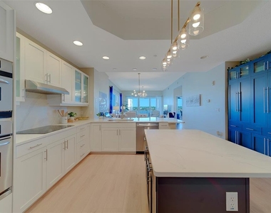 17735 Gulf Boulevard - Photo Thumbnail 7
