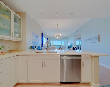 17735 Gulf Boulevard - Photo Thumbnail 8