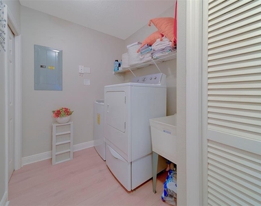 17735 Gulf Boulevard - Photo Thumbnail 13