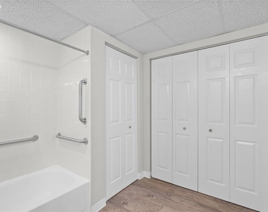 411 1st Avenue N - Photo Thumbnail 13