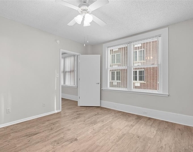 411 1st Avenue N - Photo Thumbnail 8