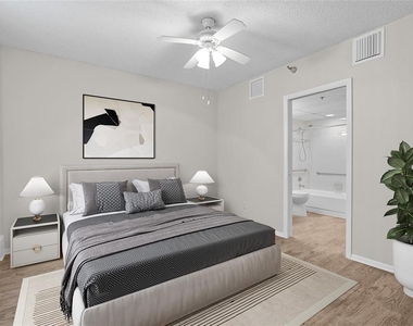 411 1st Avenue N - Photo Thumbnail 7