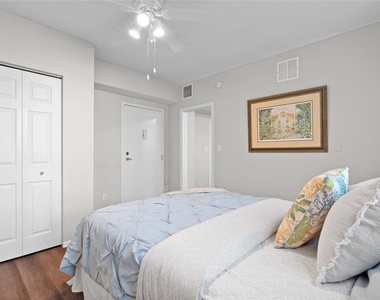 411 1st Avenue N - Photo Thumbnail 8