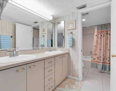 14950 Gulf Boulevard - Photo Thumbnail 13