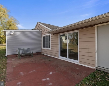 5 Burgess Lane - Photo Thumbnail 28